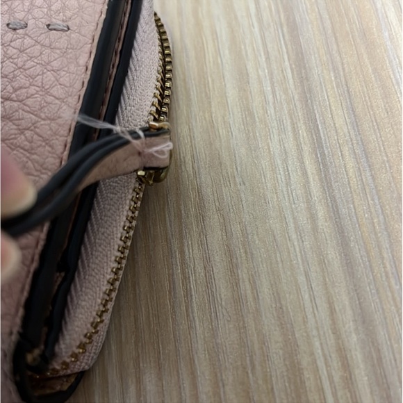 Tory Burch Mcgraw Wristlet - Picture 15 of 15